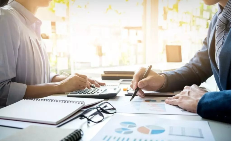 5 Ways Financial Services Can Benefit From Social Media Marketing